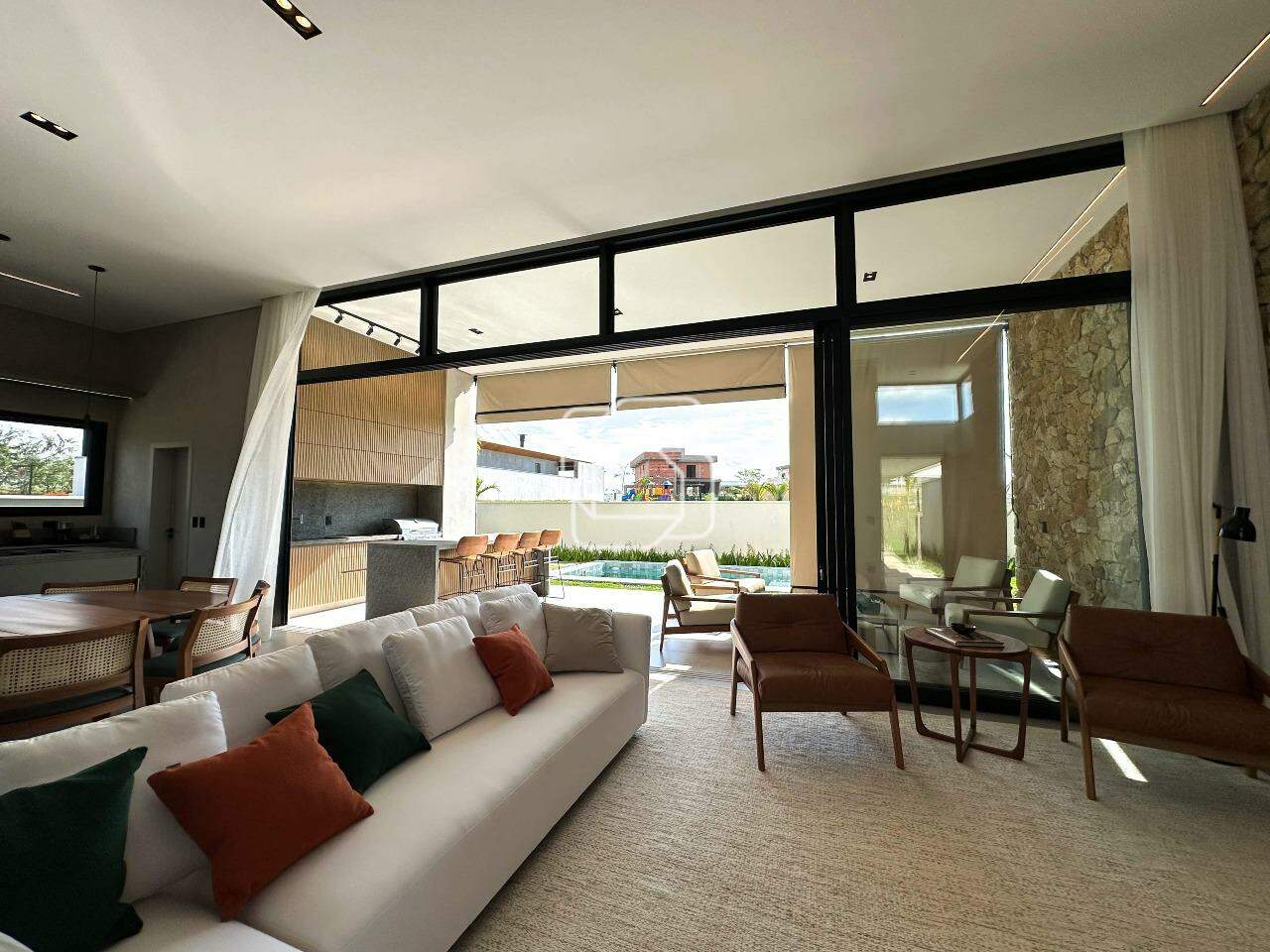Casa de Condomínio à venda em Itu - SP - Condomínio Villas do Golfe: Sala de estar