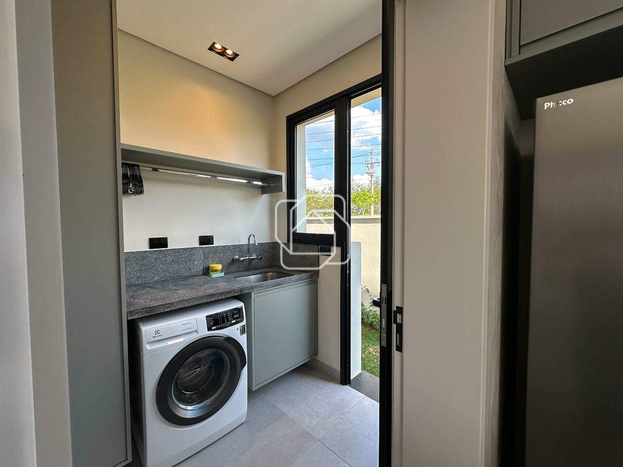 Casa de Condomínio à venda em Itu - SP - Condomínio Villas do Golfe: Lavanderia