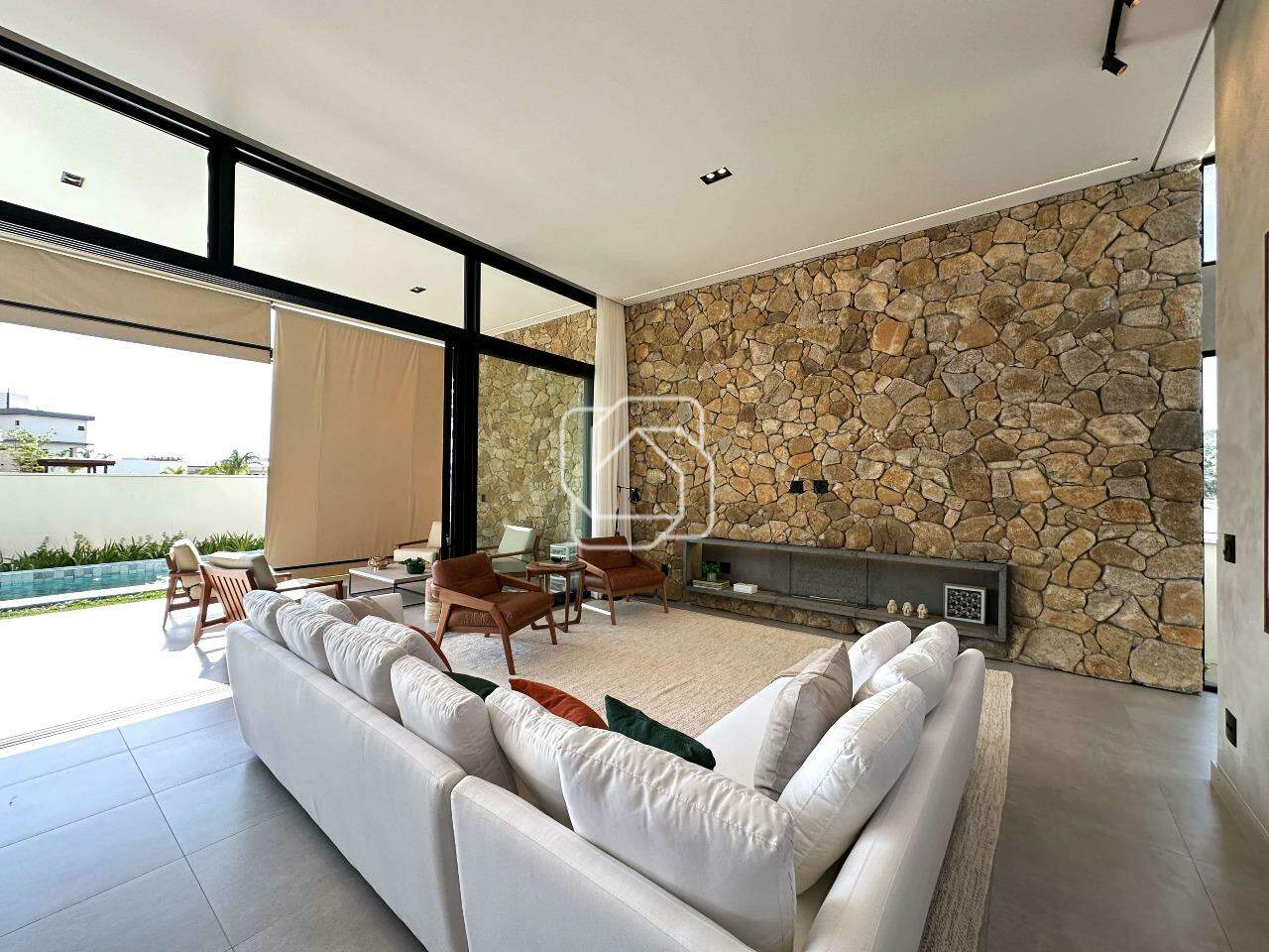 Casa de Condomínio à venda em Itu - SP - Condomínio Villas do Golfe: Sala de estar