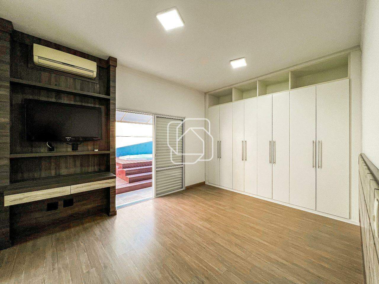 Casa de Condomínio à venda em Itu - SP - Portal da Vila Rica : Suíte, aceso externo