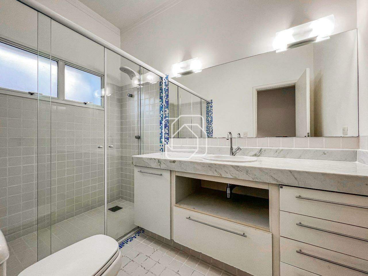 Casa de Condomínio à venda em Itu - SP - Portal da Vila Rica : Banheiro