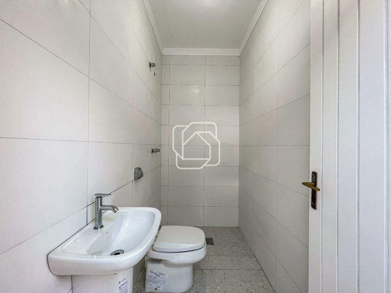 Casa de Condomínio à venda em Itu - SP - Condomínio Portal de Itu: Lavabo