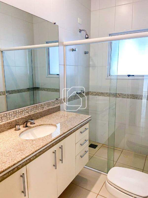 Casa de Condomínio para aluguel em Itu - SP - Fazenda Vila Real de Itu: Banheiro