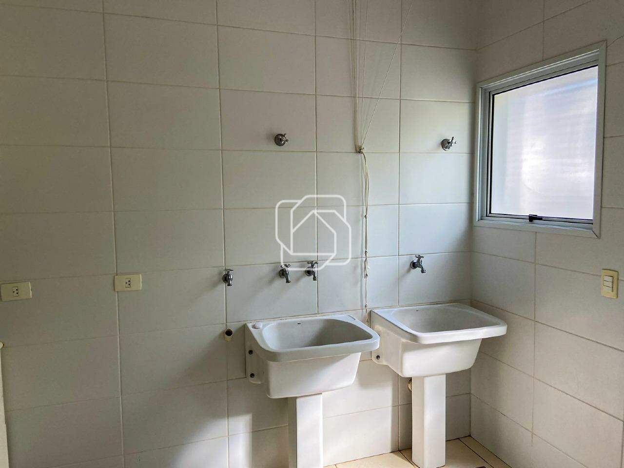 Casa de Condomínio para aluguel em Itu - SP - Fazenda Vila Real de Itu: Lavanderia