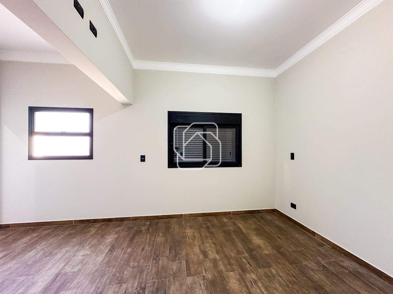Casa de Condomínio à venda em Salto - SP - Residencial Central Parque: Suíte