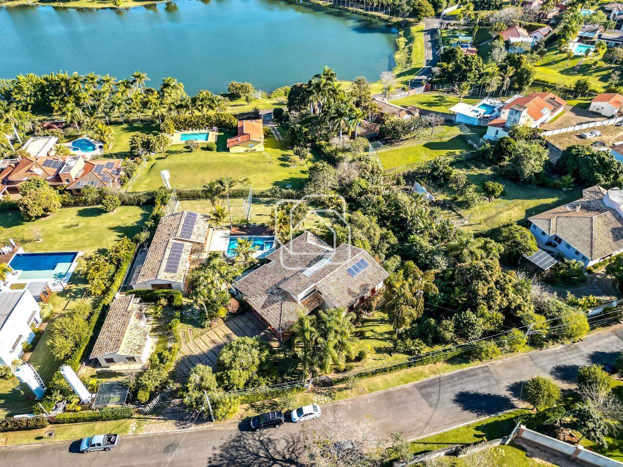 Casa de Condomínio à venda em Indaiatuba - SP - Vale das Laranjeiras: