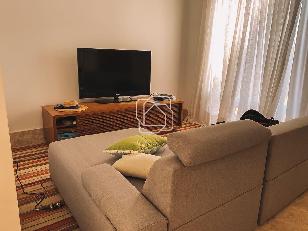 Casa de Condomínio à venda em Cabreúva - SP - Portal do Japy Golf Clube: Sala de TV