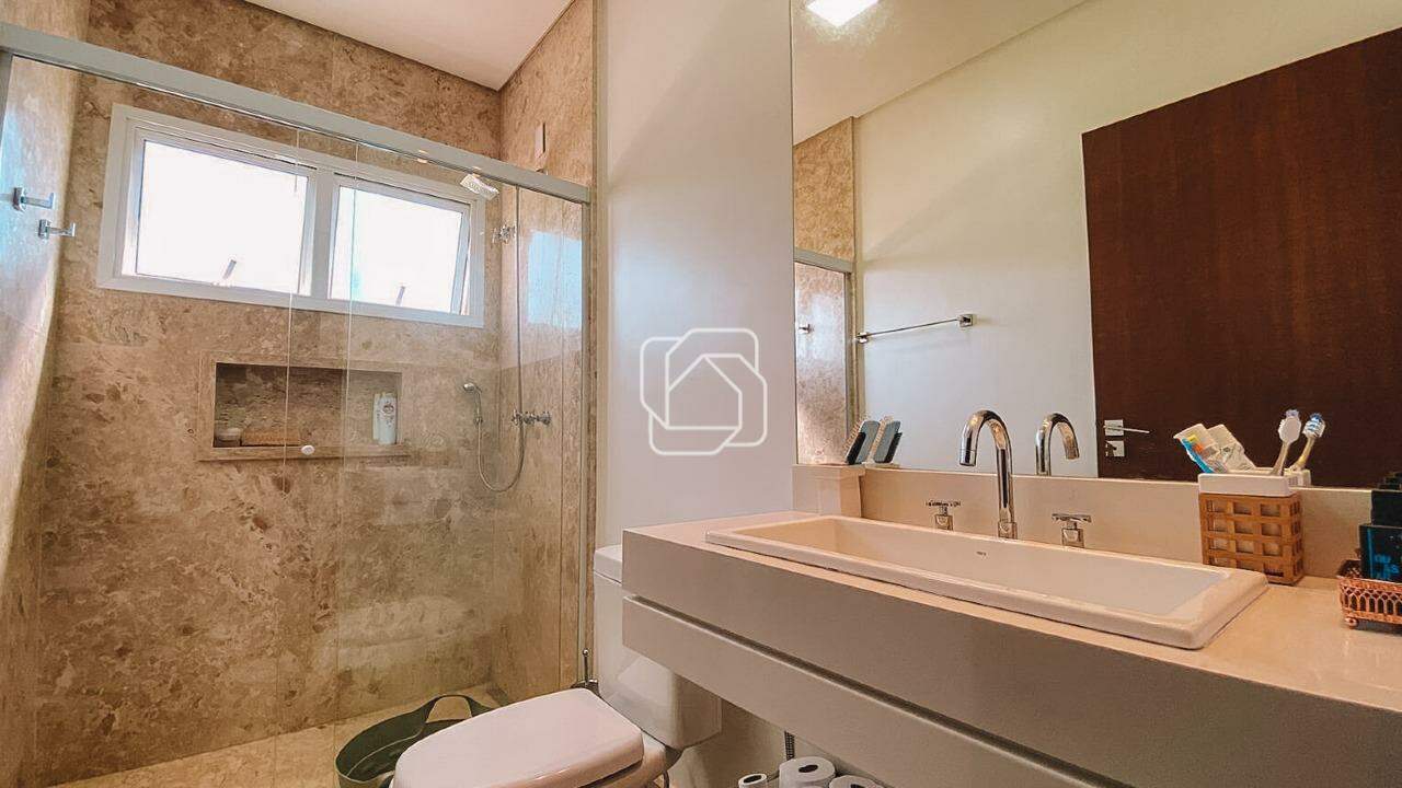 Casa de Condomínio à venda em Porto Feliz - SP - Fazenda Alvorada: Banheiro