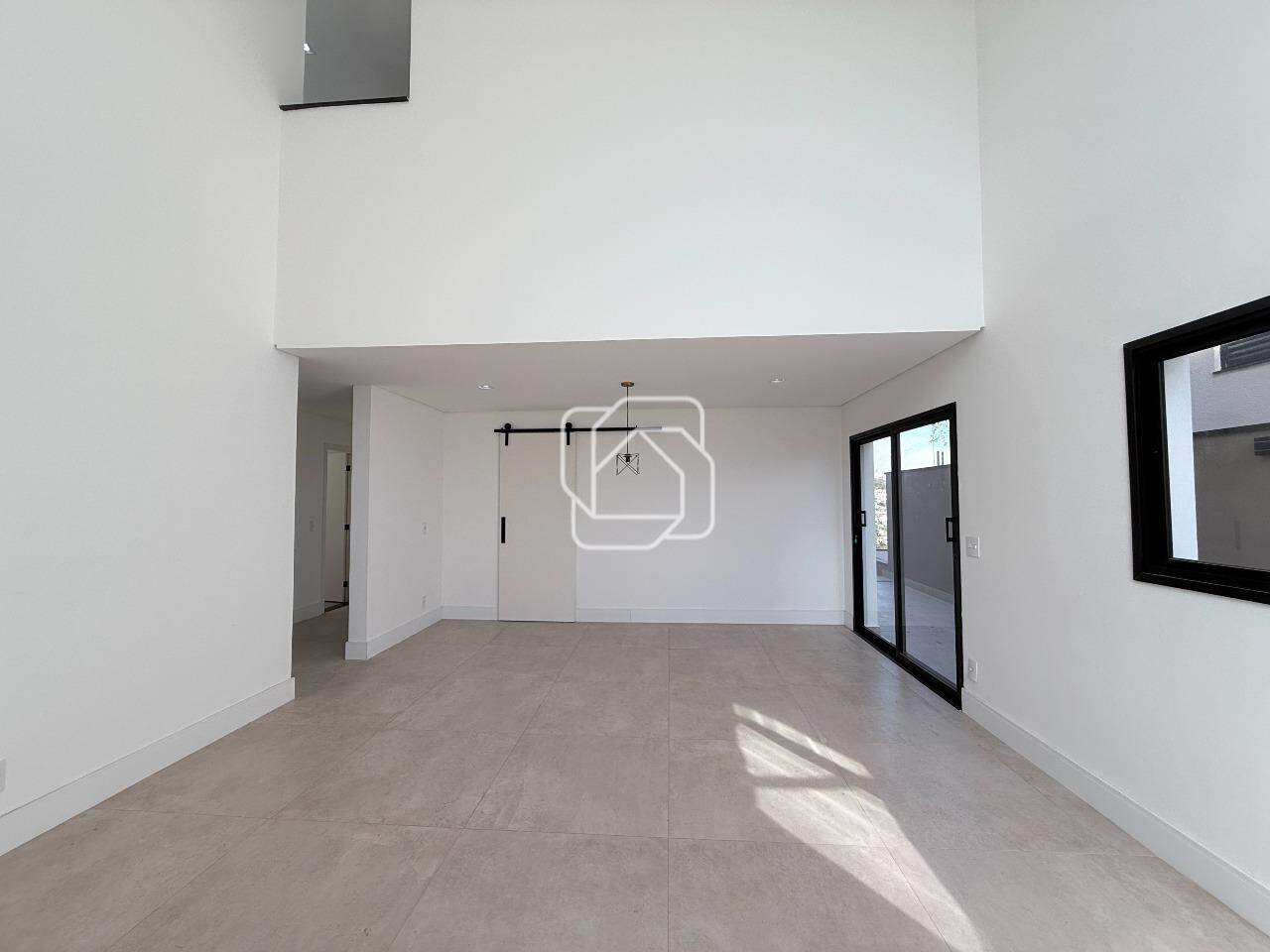 Casa de Condomínio à venda em Salto - SP - Residencial Central Parque: Salas integradas