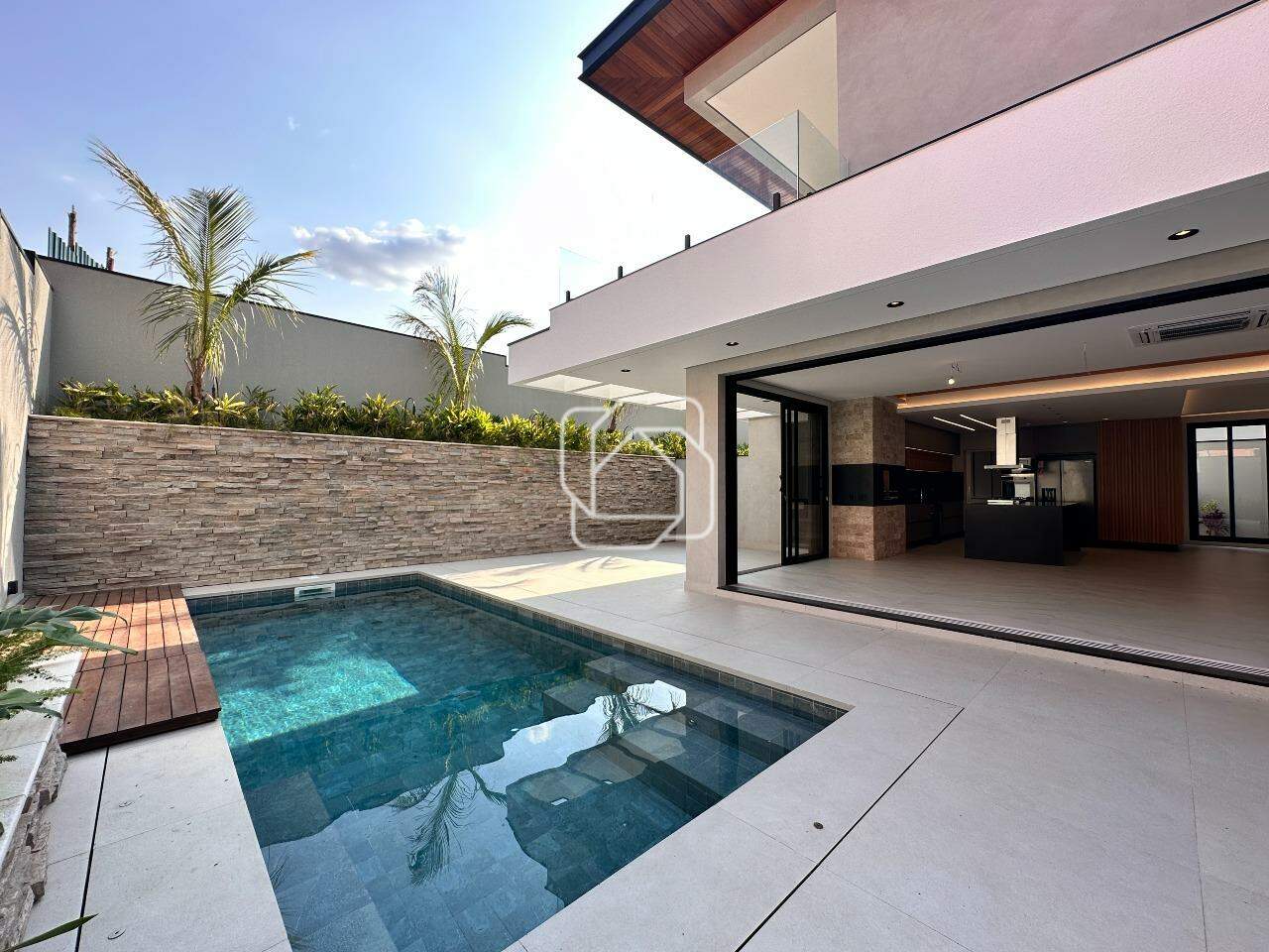 Casa de Condomínio à venda em Indaiatuba - SP - Parque Villa dos Pinheiros: Piscina aquecida