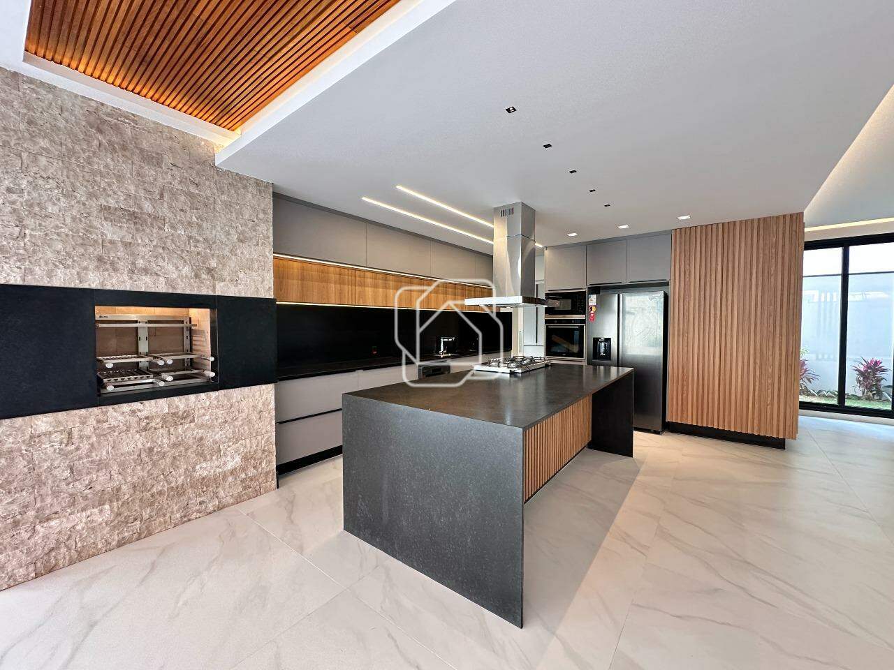 Casa de Condomínio à venda em Indaiatuba - SP - Parque Villa dos Pinheiros: Espaço gourmet
