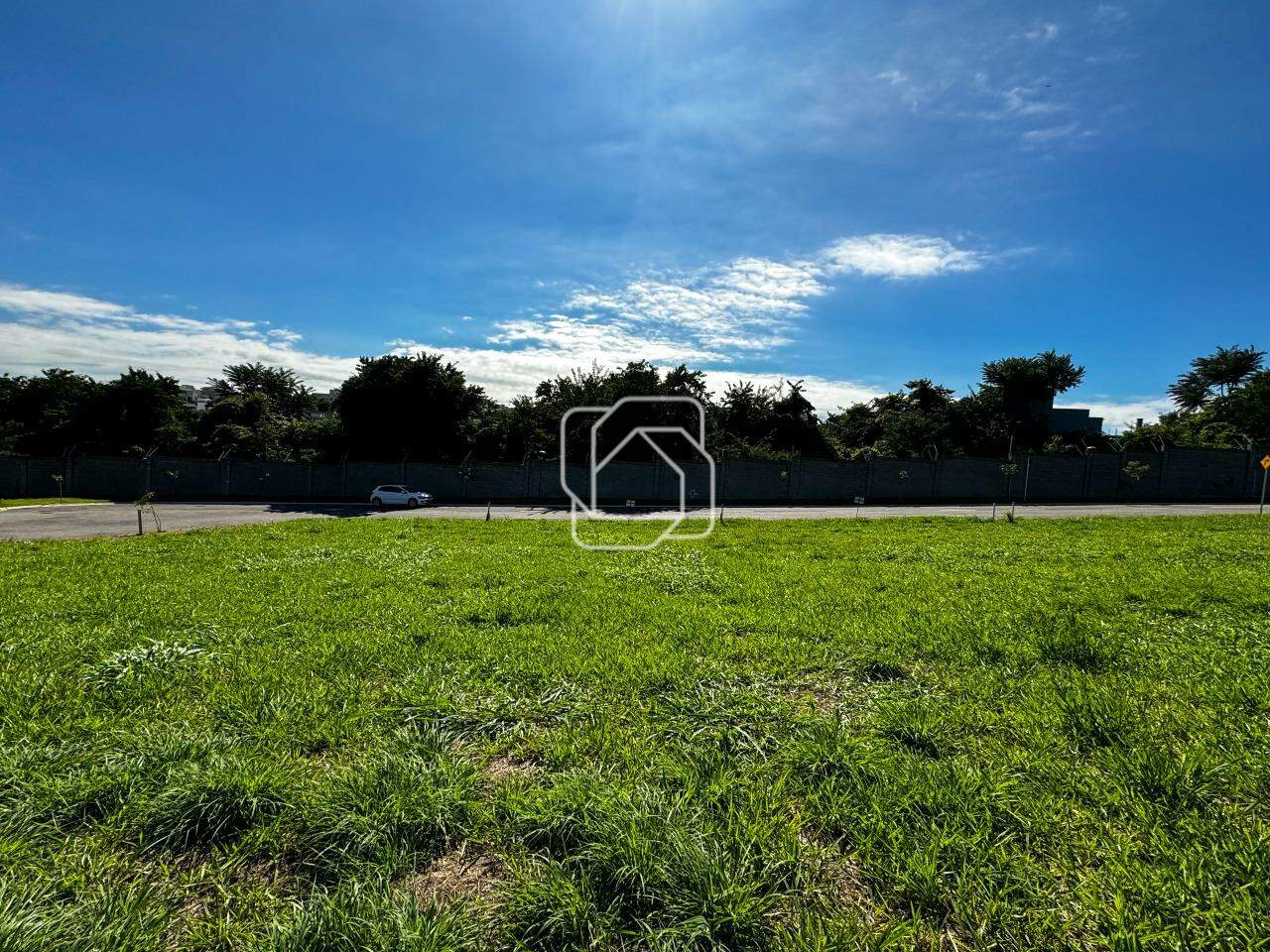 Terreno à venda em Itu - SP - Condomínio Vila dos Manacás: 