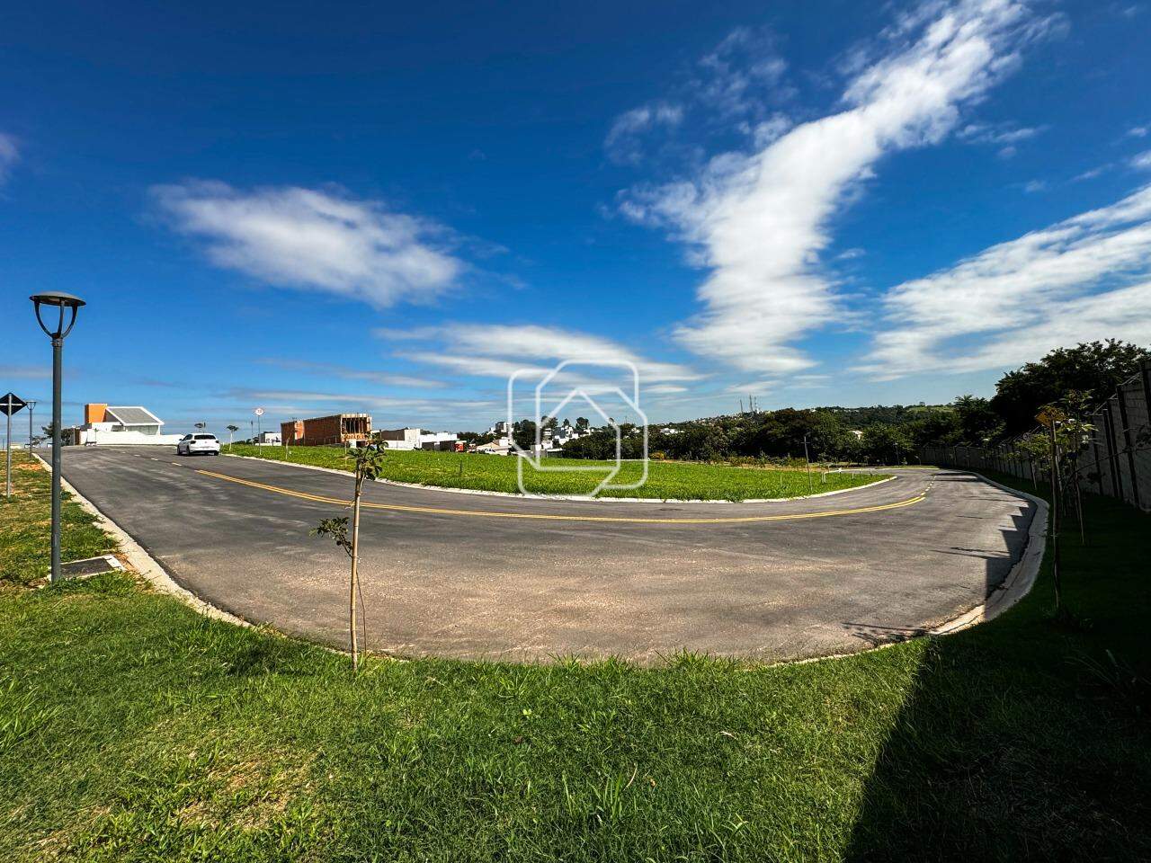 Terreno à venda em Itu - SP - Condomínio Vila dos Manacás: