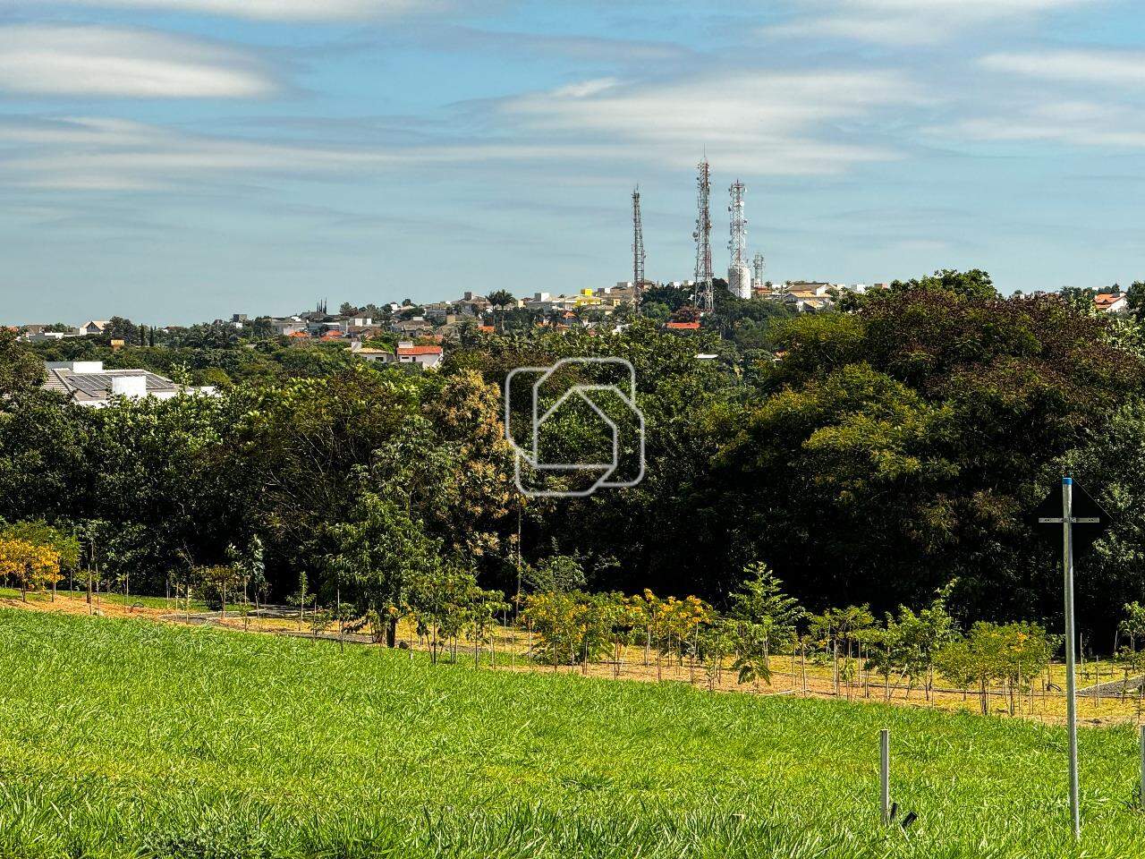 Terreno à venda em Itu - SP - Condomínio Vila dos Manacás: 