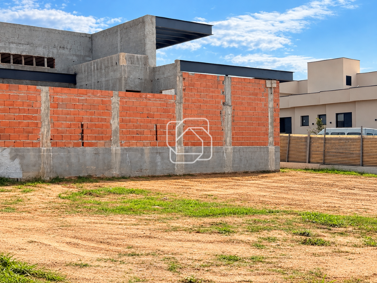 Terreno à venda em Itu - SP - Condomínio Vila dos Manacás: Visão geral do terreno