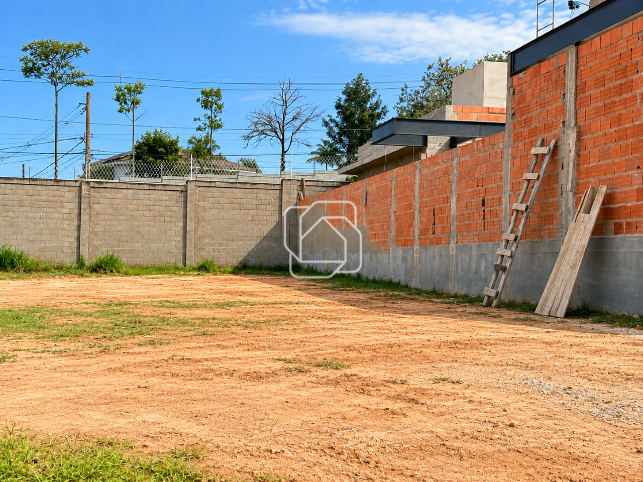 Terreno à venda em Itu - SP - Condomínio Vila dos Manacás: Visão geral do terreno