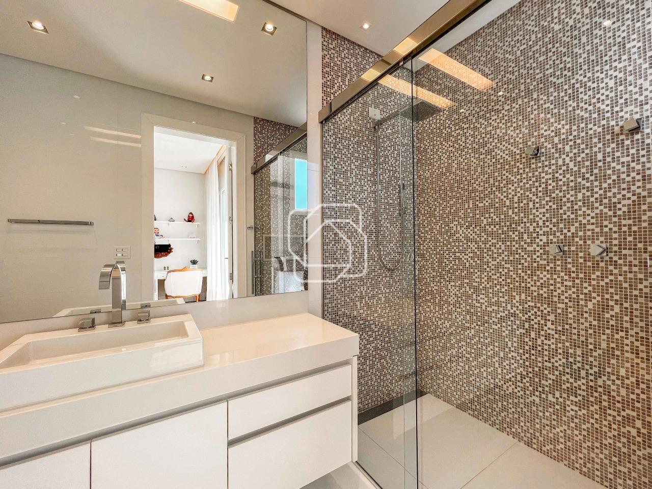 Casa de Condomínio à venda em Itu - SP - Condomínio Terras de São José II: Banheiro