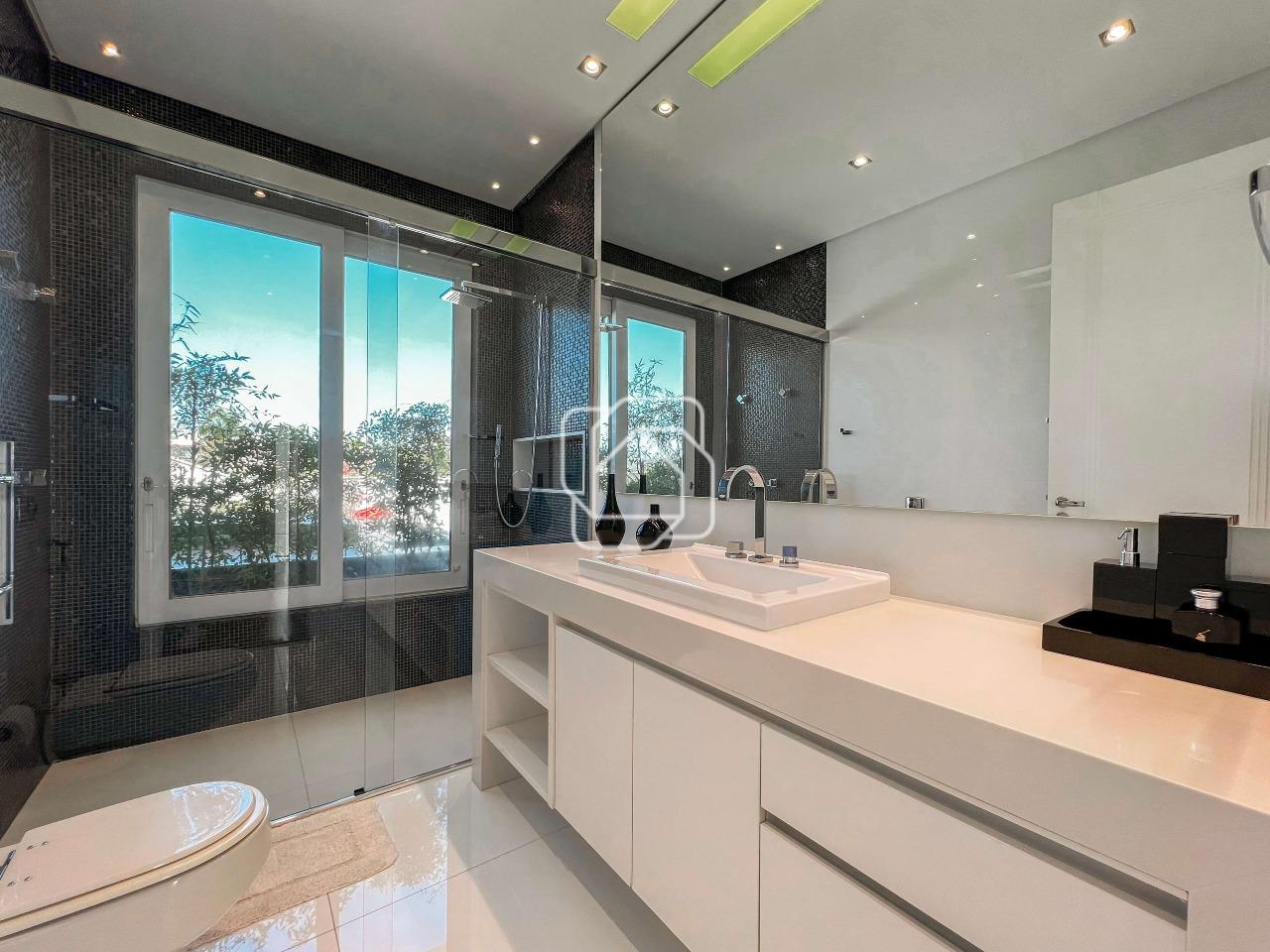 Casa de Condomínio à venda em Itu - SP - Condomínio Terras de São José II: Banheiro