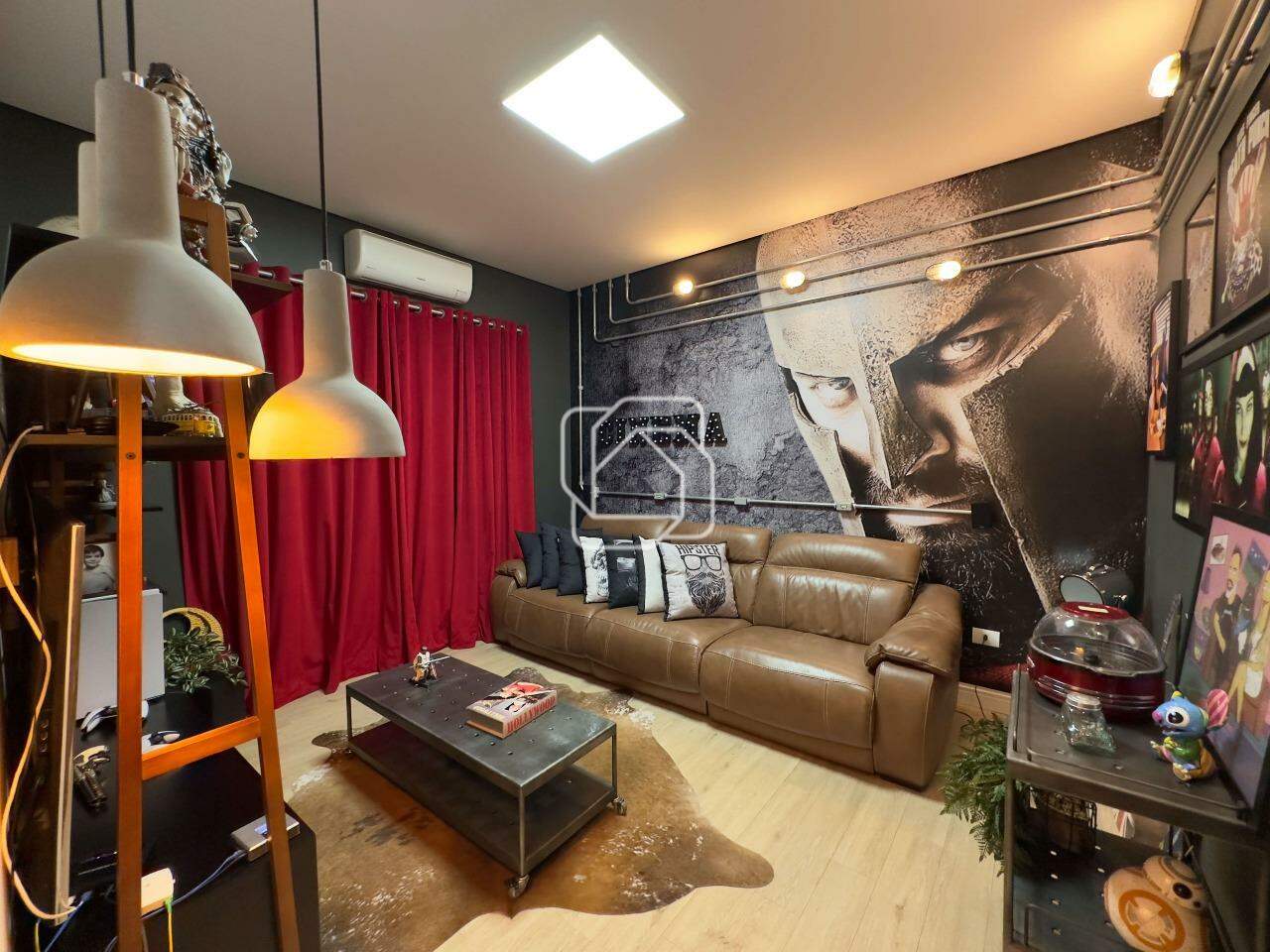 Casa de Condomínio à venda em Salto - SP - Portal dos Bandeirantes: Sala de TV