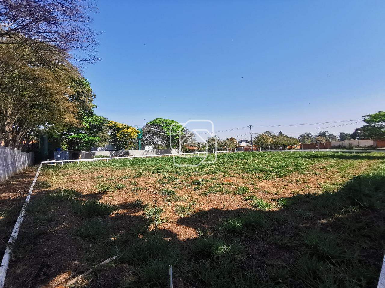 Terreno à venda em Indaiatuba - SP - Vale das Laranjeiras: Visão ampla do terreno