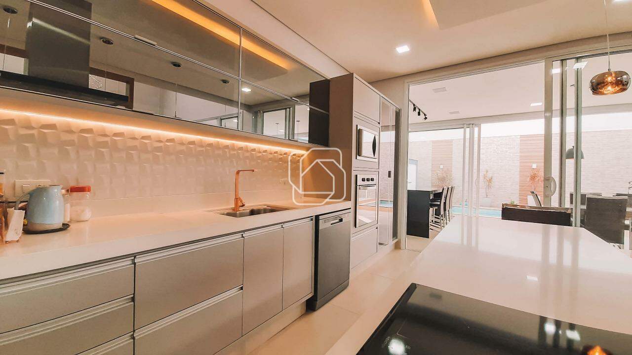 Casa de Condomínio à venda em Indaiatuba - SP - Jardim Residencial Maria Dulce: Cozinha