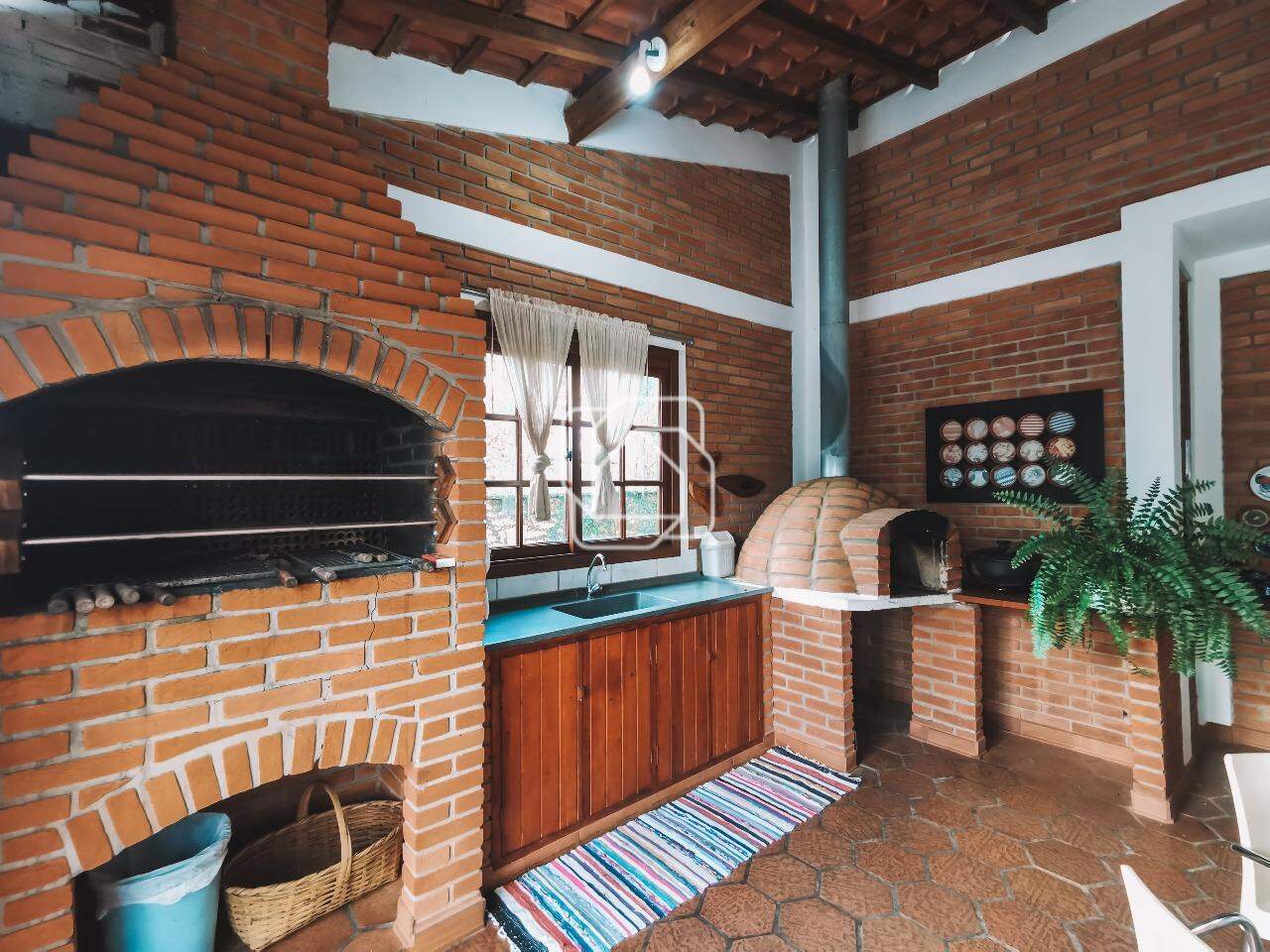 Casa de Condomínio à venda em Indaiatuba - SP - Vale das Laranjeiras: