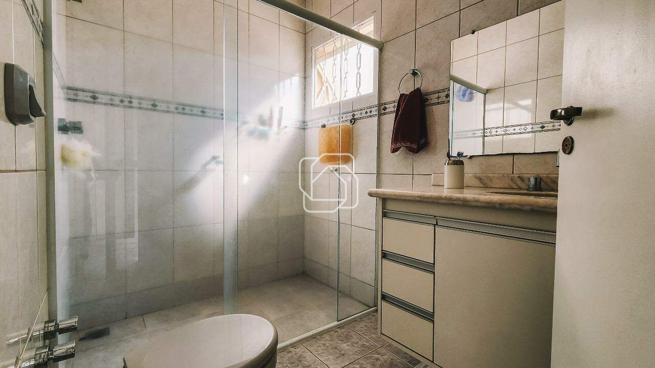 Casa de Condomínio à venda em Itu - SP - Condomínio Portal de Itu II: Banheiro