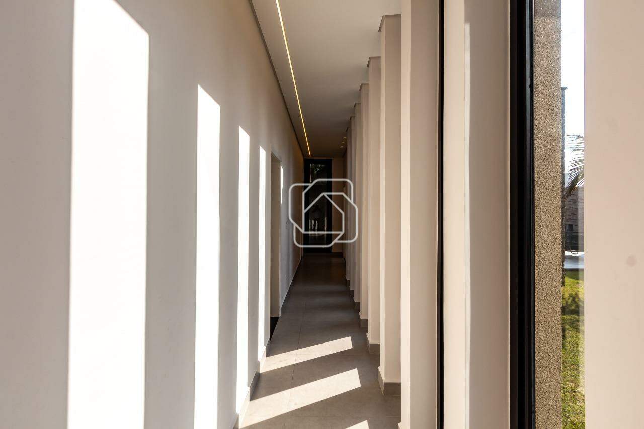 Casa de Condomínio à venda em Indaiatuba - SP - Jardim Residencial Santa Clara: Corredor