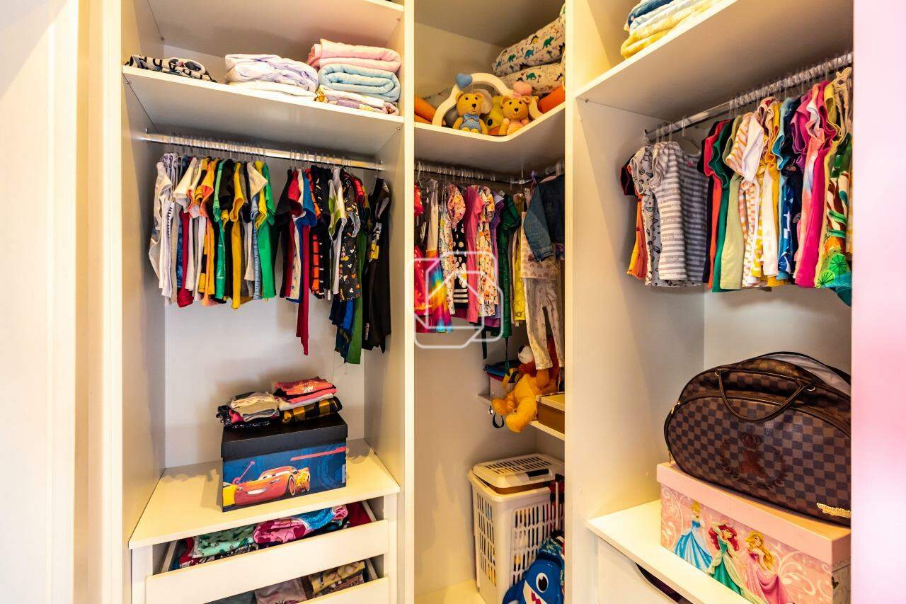 Casa de Condomínio à venda em Indaiatuba - SP - Jardim Residencial Santa Clara: Closet