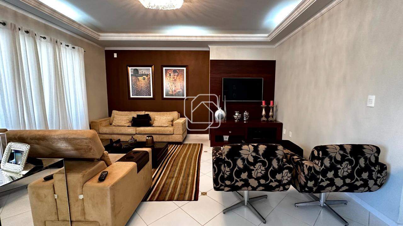 Casa de Condomínio à venda em Itu - SP - Jardim Theodora: Sala de estar