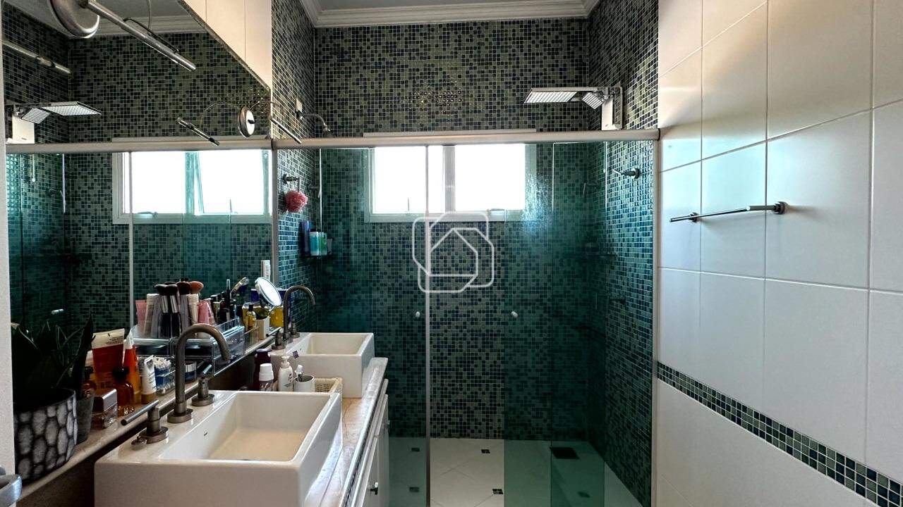 Casa de Condomínio à venda em Itu - SP - Jardim Theodora: Banheiro