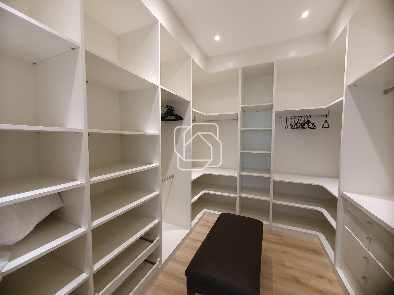 Casa de Condomínio à venda em Itupeva - SP - Fazenda da Grama: Closet