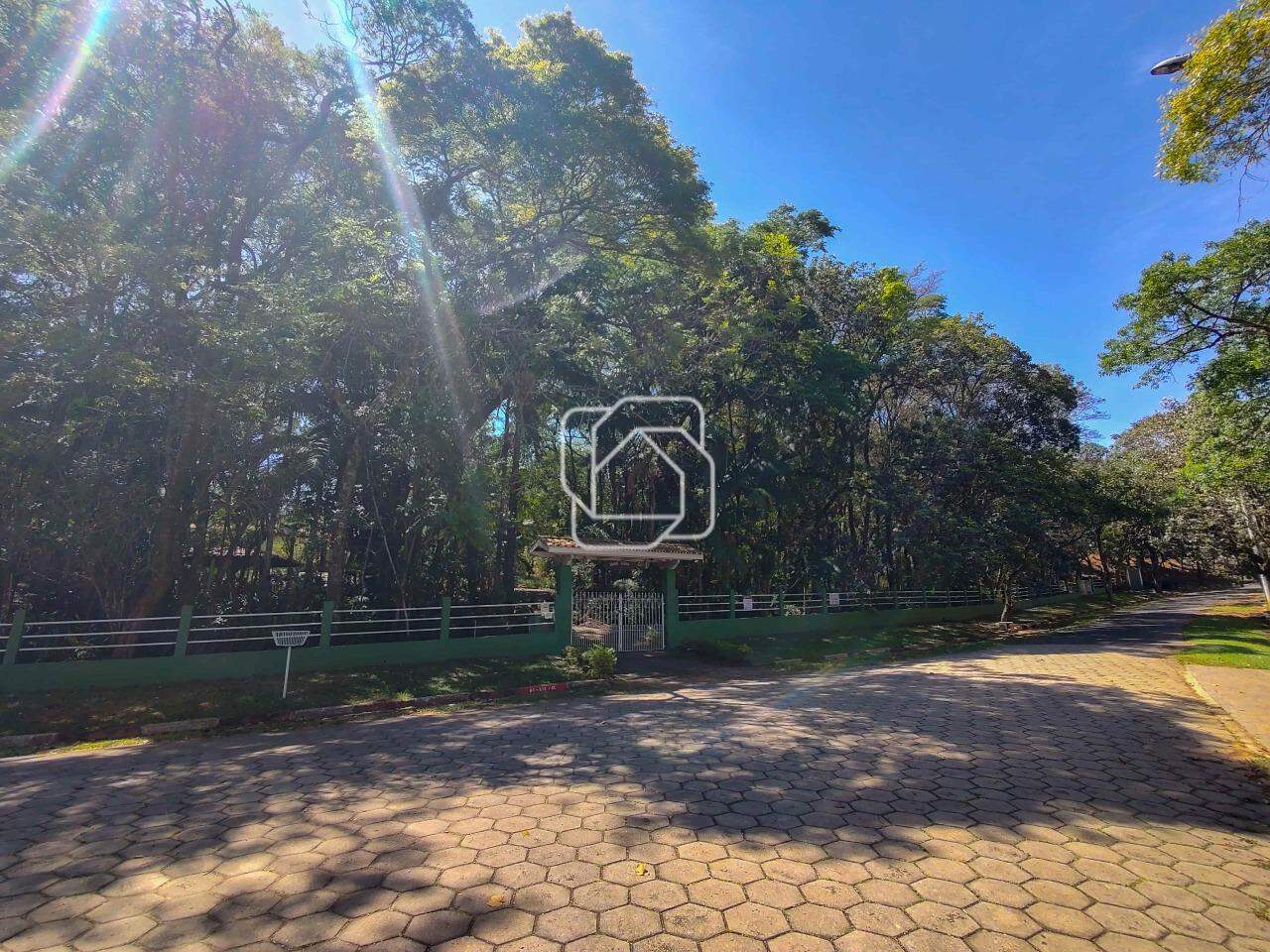 Terreno à venda em Itu - SP - Condomínio City Castelo: Visão da rua do lote