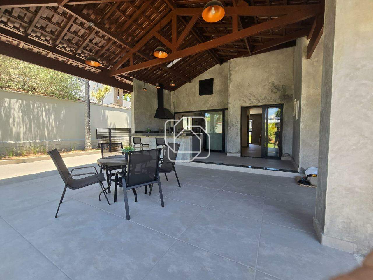 Casa de Condomínio à venda em Itu - SP - Parque Village Castelo: Área externa