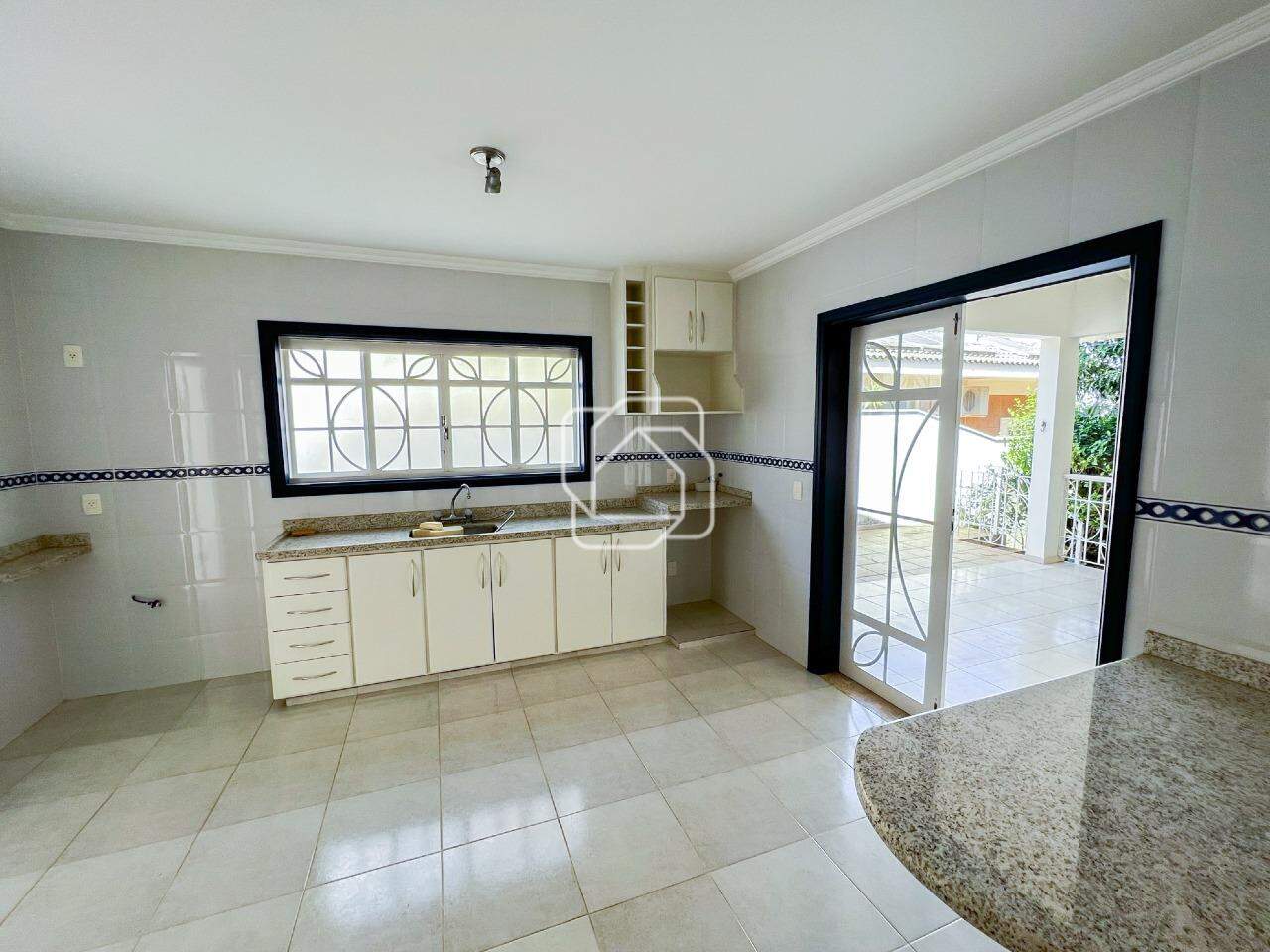Casa de Condomínio à venda em Itu - SP - Jardim Theodora: Cozinha