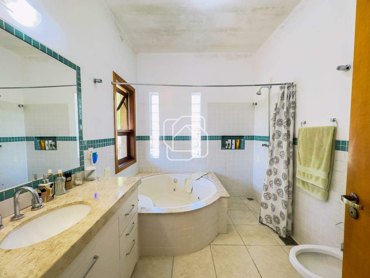 Casa de Condomínio à venda em Itu - SP - Condomínio Portal de Itu: Banheiro