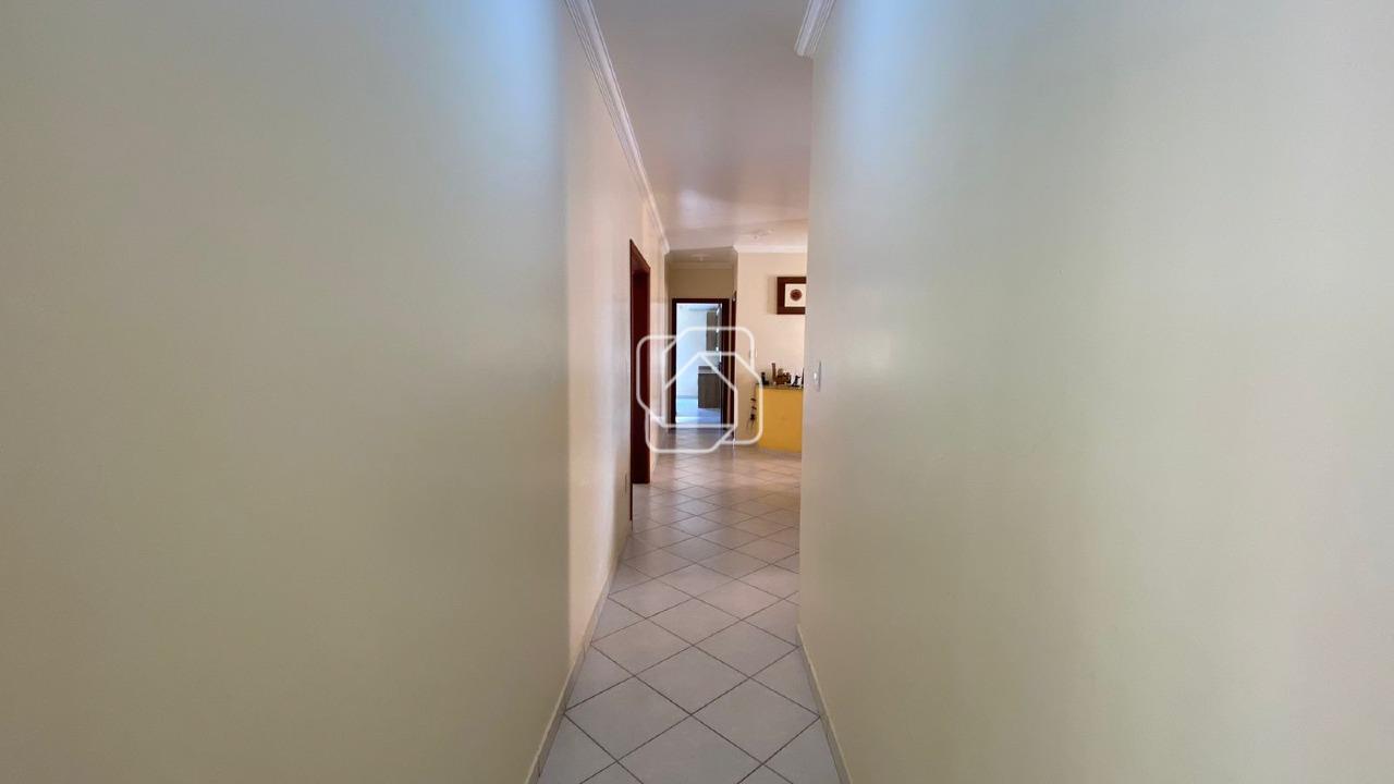 Casa de Condomínio à venda em Itu - SP - Condomínio Campos de Santo Antônio: Corredor
