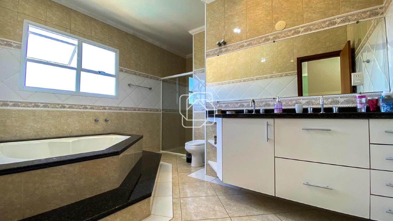 Casa de Condomínio à venda em Itu - SP - Condomínio Campos de Santo Antônio: Banheiro