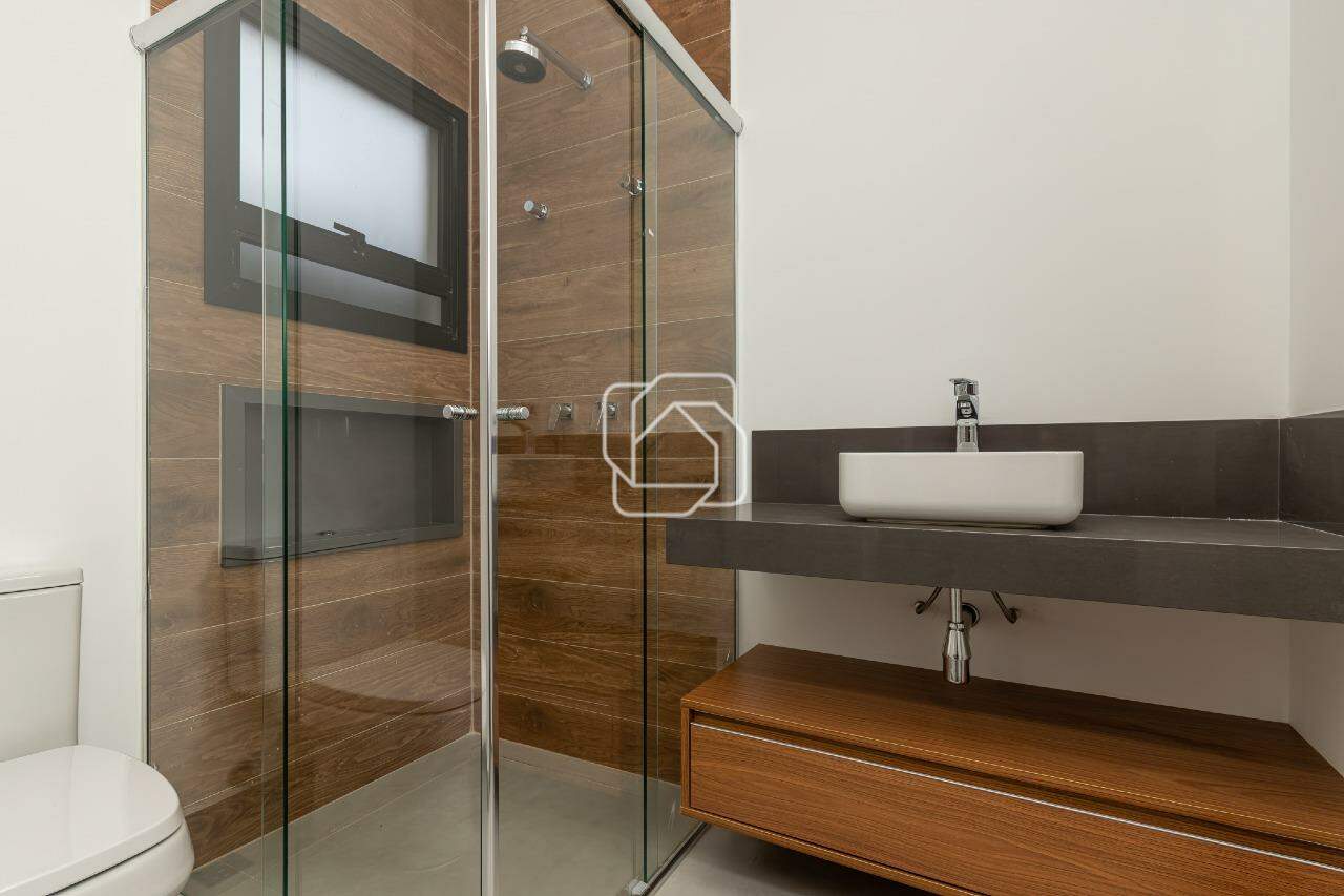 Casa de Condomínio à venda em Porto Feliz - SP - Fazenda Alvorada: Banheiro