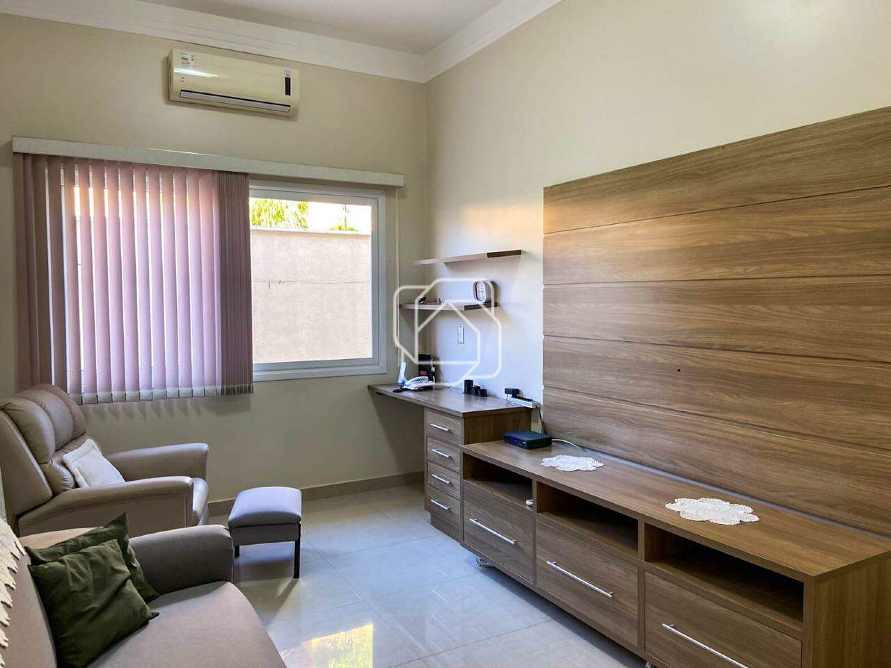 Casa de Condomínio à venda em Itu - SP - Condomínio Campos de Santo Antônio: Sala de TV