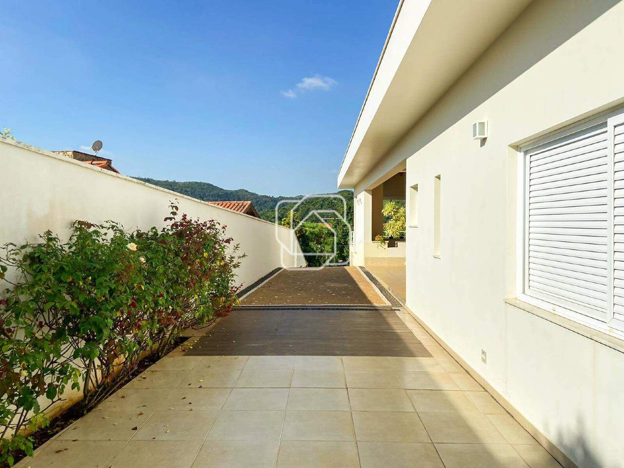 Casa de Condomínio à venda em Itu - SP - Condomínio Campos de Santo Antônio: Área externa, acesso ao quintal