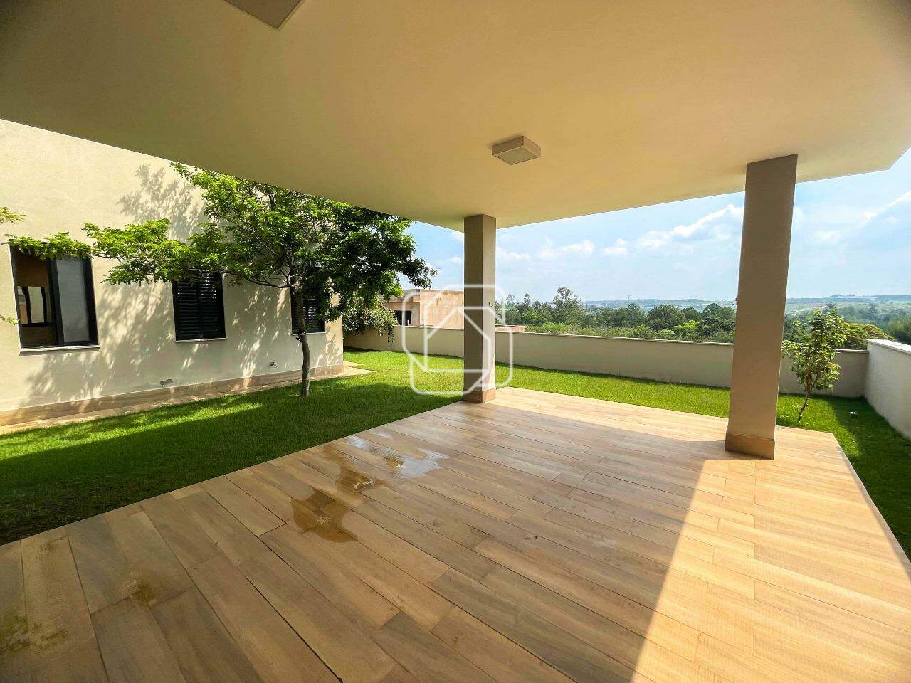 Casa de Condomínio para aluguel em Itu - SP - Condomínio Villas do Golfe: Área externa