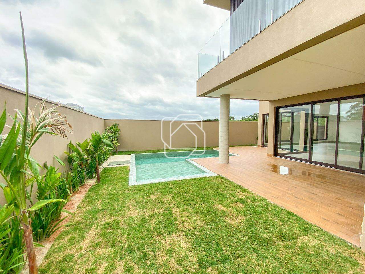 Casa de Condomínio para aluguel em Itu - SP - Condomínio Villas do Golfe: Gramado, piscina