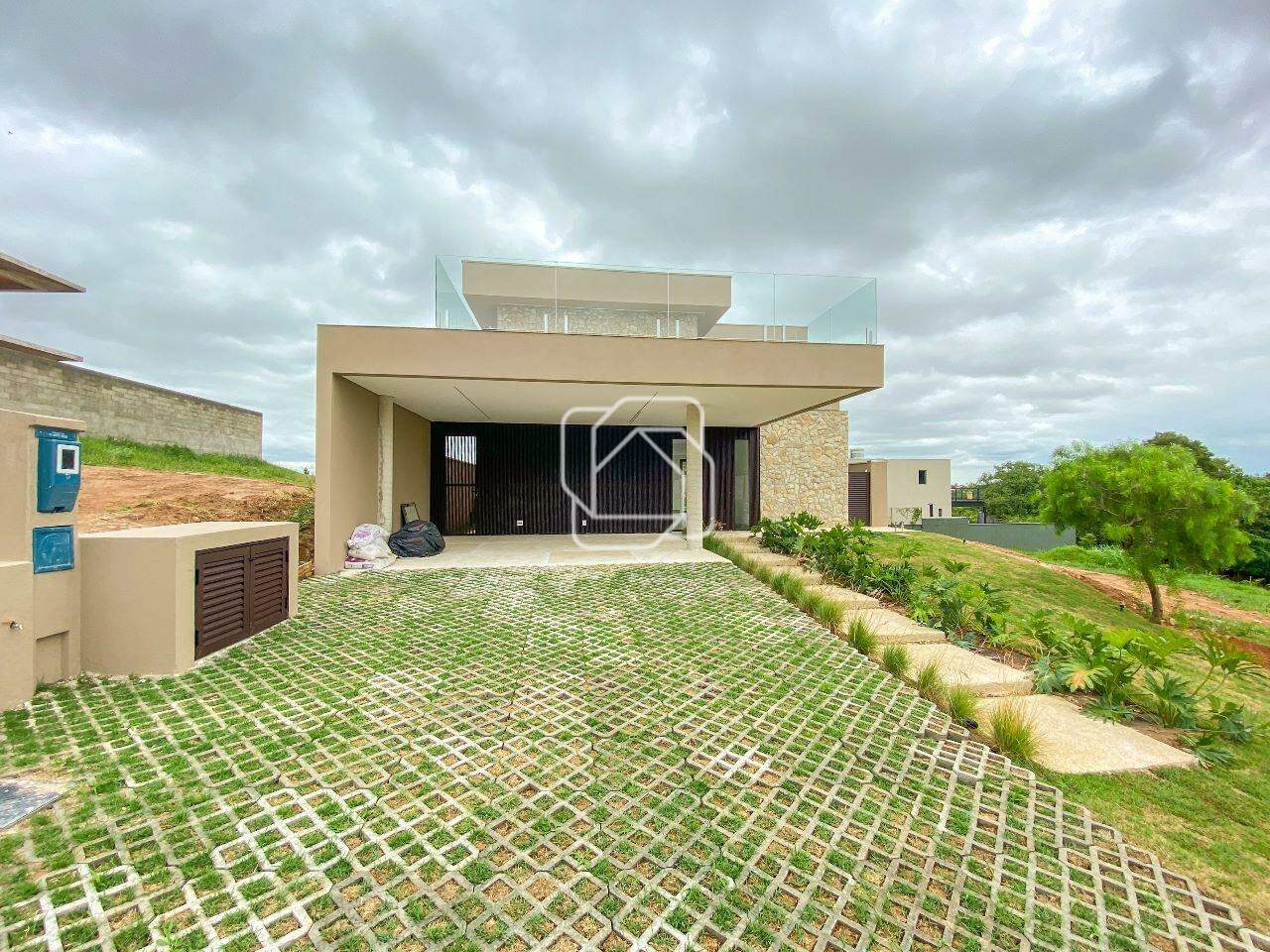 Casa de Condomínio para aluguel em Itu - SP - Condomínio Villas do Golfe: Fachada da casa