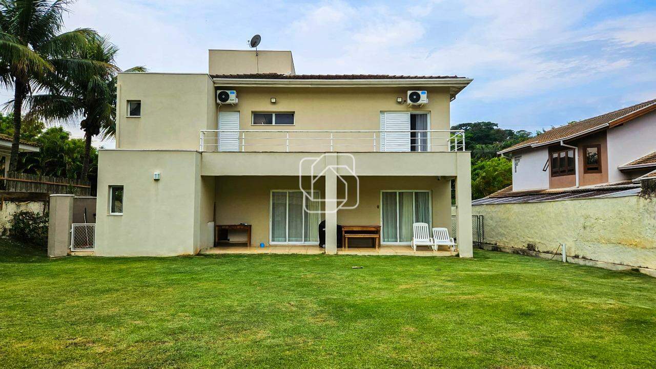 Casa de Condomínio à venda em Itu - SP - Condomínio Campos de Santo Antônio: Quintal gramado