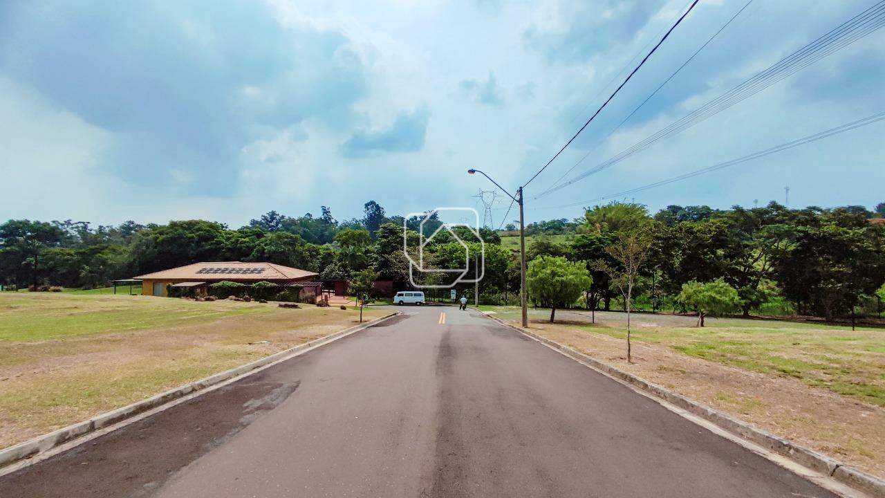 Terreno à venda em Indaiatuba - SP - Jardins do Golfe Residencial Indaiatuba: Rua do terreno