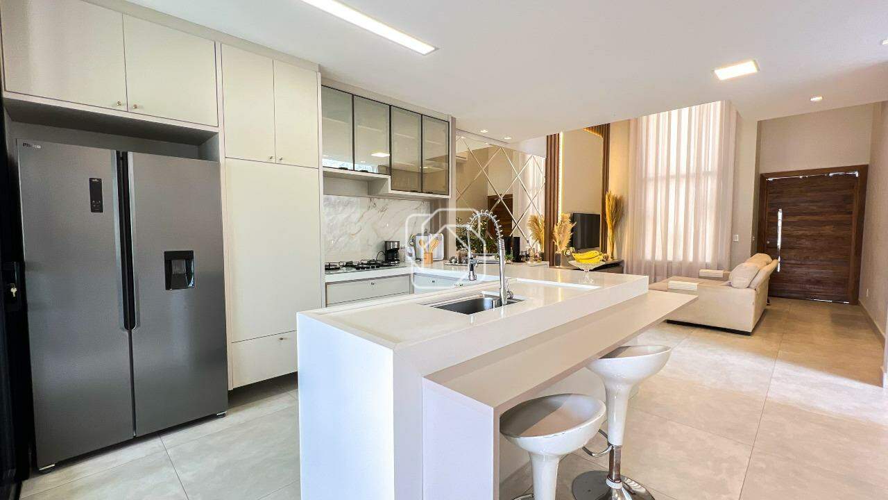 Casa de Condomínio para aluguel em Indaiatuba - SP - Jardim Piemonte: Cozinha integrada