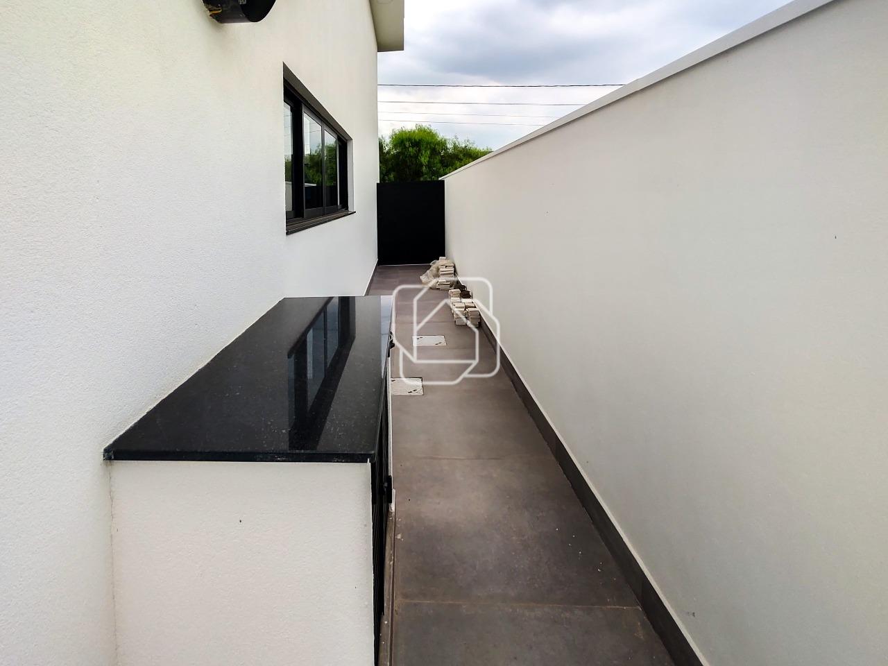 Casa de Condomínio à venda em Itu - SP - Condomínio UNA: Corredor lateral