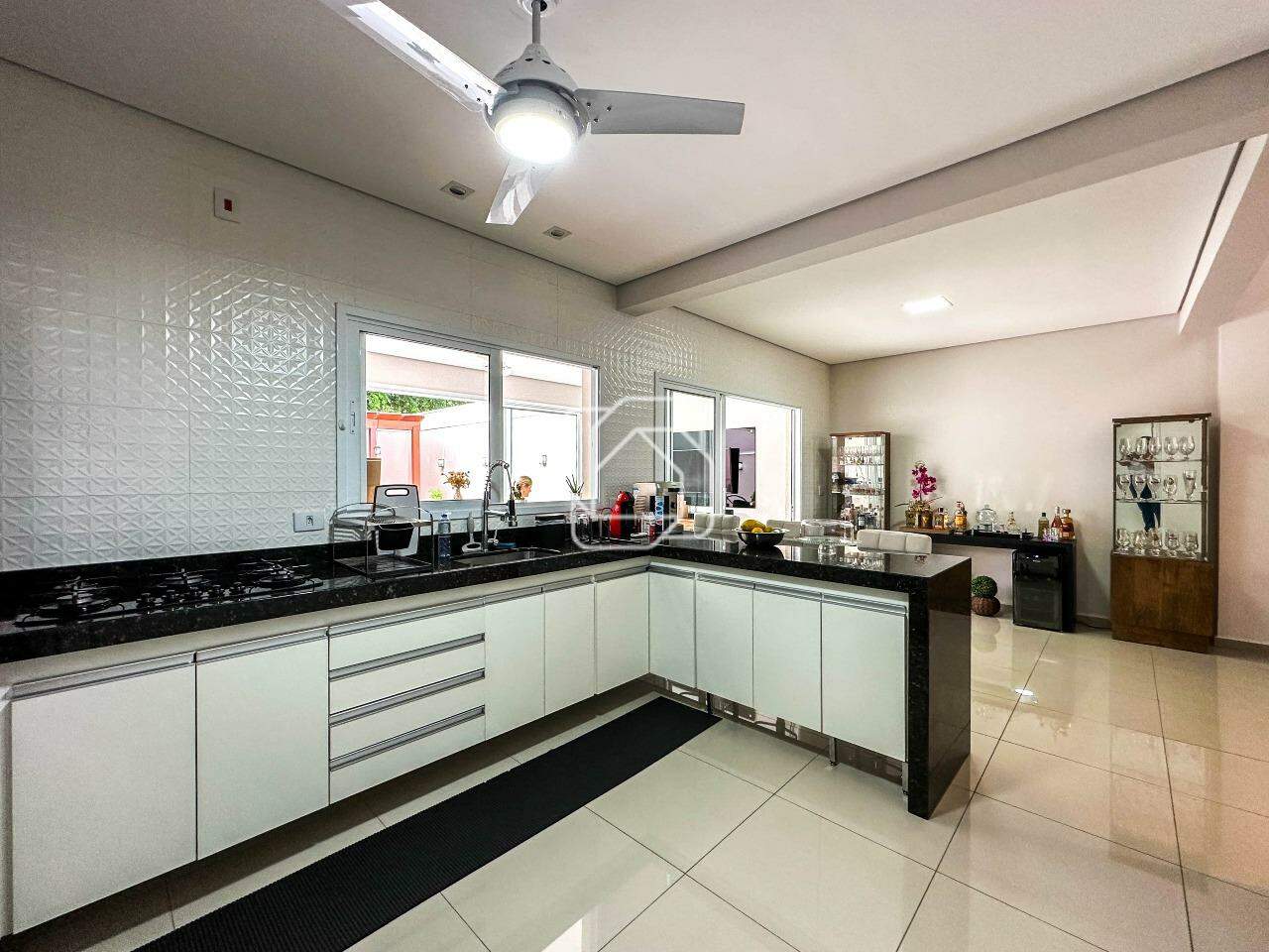 Casa de Condomínio à venda em Salto - SP - Village Moutonnée: Cozinha