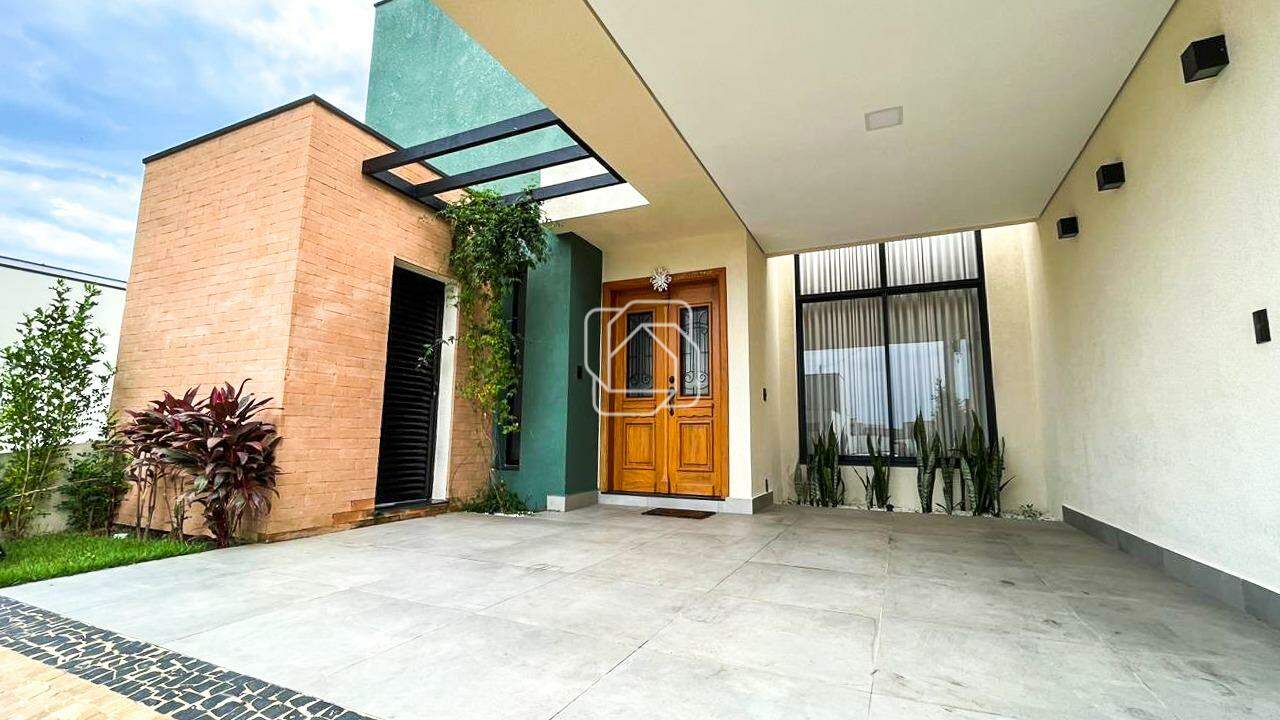 Casa de Condomínio à venda em Salto - SP - Village Moutonnée: Fachada